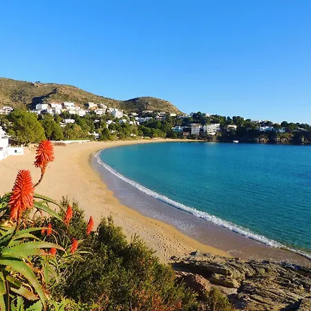 Lush In Costa Brava Apartment